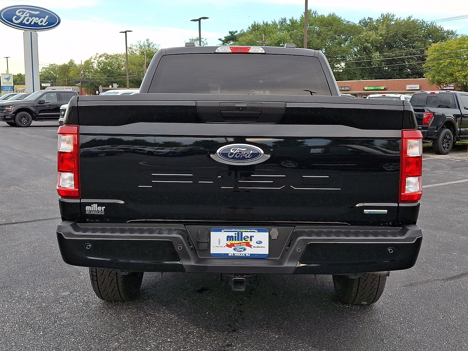 Certified 2023 Ford F150 XL w/ STX Appearance Package AWD/4WD image 5