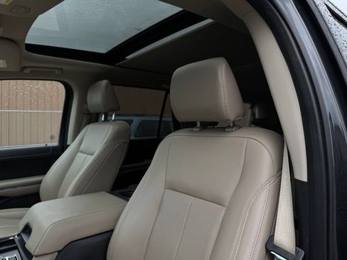 Certified 2023 Ford Expedition Max XLT AWD/4WD image 7