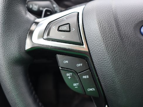 Used 2023 Ford Edge SEL w/ Convenience Package AWD/4WD image 16