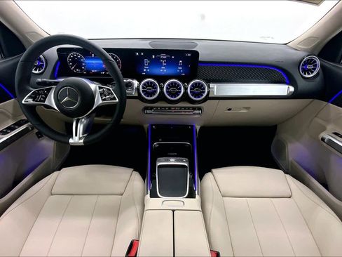 New 2026 Mercedes-Benz GLB 250 image 19