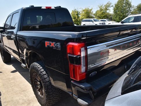 Used 2024 Ford F250 Platinum AWD/4WD image 7