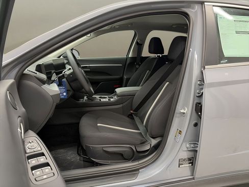 New 2026 Hyundai Sonata SE FWD image 10
