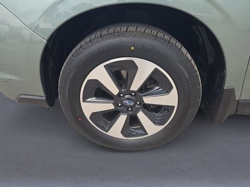 Used 2018 Subaru Forester 2.5i Premium w/ Protection Package #3A AWD/4WD image 10