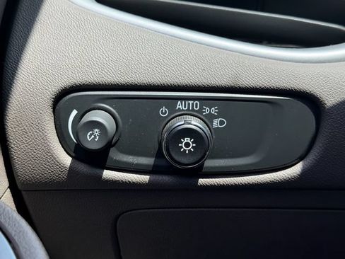 Used 2024 Chevrolet Malibu LT FWD image 30