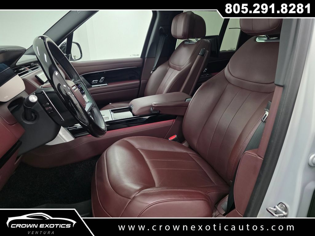Used 2025 Land Rover Range Rover Autobiography AWD/4WD image 27