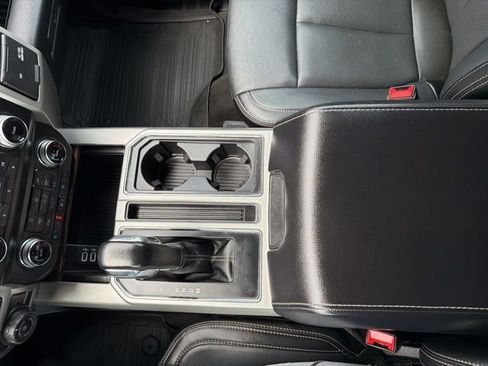 Used 2020 Ford F150 Lariat w/ Equipment Group 502A Luxury AWD/4WD image 30