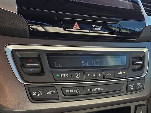 Used 2017 Honda Ridgeline RTL-T image 25