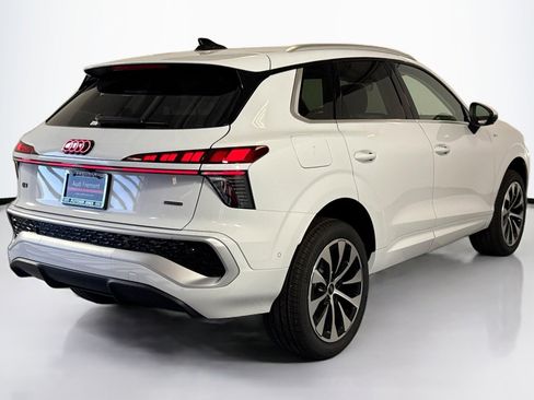 New 2026 Audi Q3 quattro 2.0T image 5