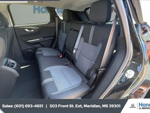 Used 2024 Chevrolet Blazer LT w/ Convenience Package FWD image 19