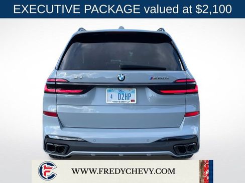 Used 2025 BMW X7 M60i AWD/4WD image 4