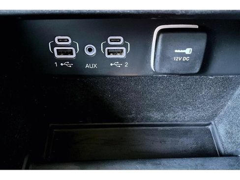 Used 2022 Jeep Grand Cherokee Limited RWD image 32