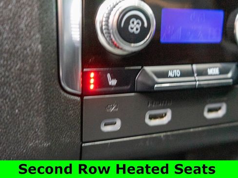 Used 2022 GMC Yukon XL AT4 w/ AT4 Premium Plus Package image 17