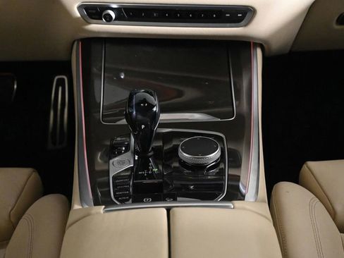 Used 2021 BMW X5 xDrive40i w/ M Sport Package AWD/4WD image 14