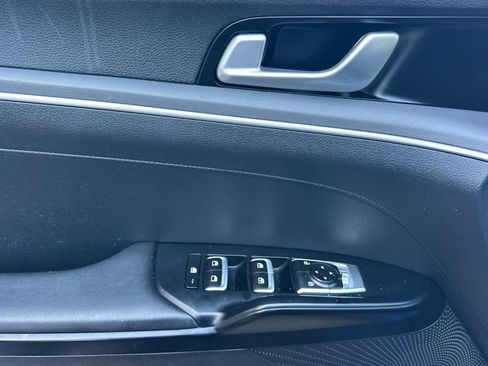 Used 2021 Kia K5 GT-Line FWD image 12