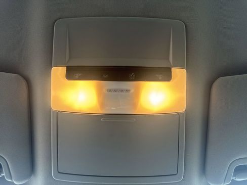 Used 2024 Nissan Altima 2.5 SV image 17