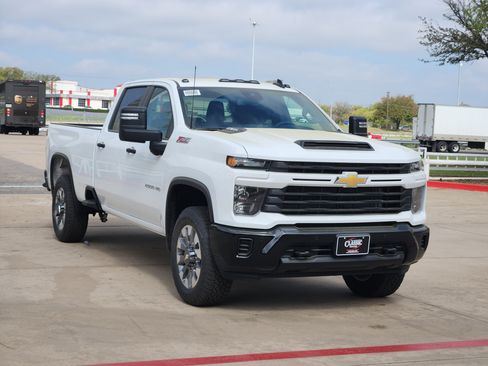 New 2026 Chevrolet Silverado 2500 Custom w/ Custom Value Package image 2