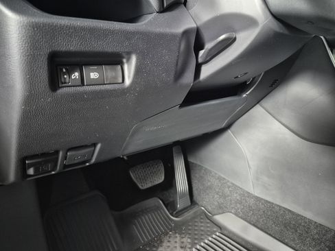 New 2025 Toyota RAV4 LE image 18