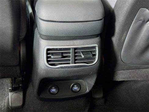 Used 2023 Hyundai Santa Fe SEL image 17