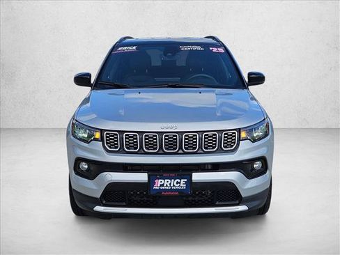 Used 2025 Jeep Compass Limited AWD/4WD image 2