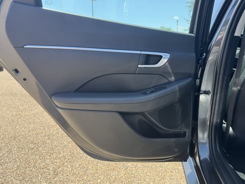 Used 2021 Hyundai Sonata SE FWD image 23