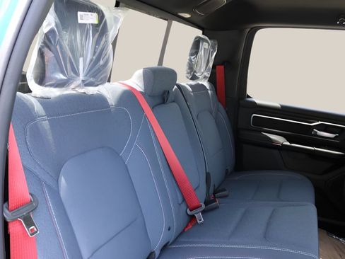 New 2026 RAM 1500 4x4 Crew Cab image 18
