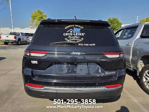 Used 2023 Jeep Grand Cherokee Limited AWD/4WD image 4