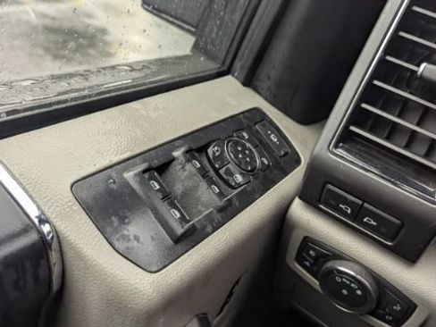 Used 2021 Ford F250 XLT w/ XLT Value Package AWD/4WD image 29