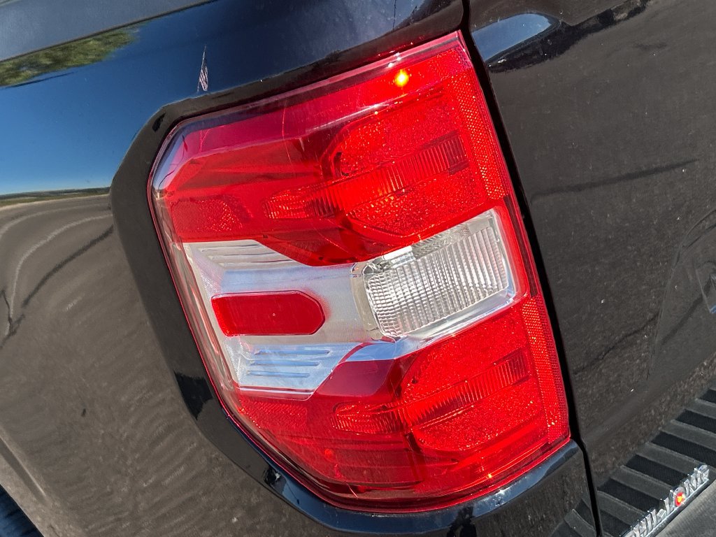 Used 2025 Ford Maverick XLT w/ Equipment Group 302A AWD/4WD image 22