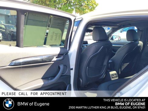 Used 2023 BMW X2 xDrive28i w/ Convenience Package AWD/4WD image 18