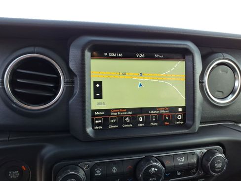 Used 2020 Jeep Gladiator Overland image 16