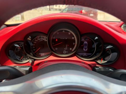 Used 2015 Porsche 911 Turbo S w/ High-end Infotainment Package AWD/4WD image 15