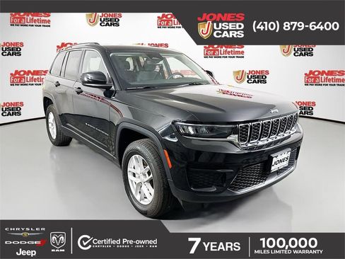 Used 2023 Jeep Grand Cherokee Laredo AWD/4WD image 1