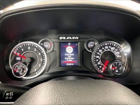 Used 2023 RAM 1500 Big Horn image 24
