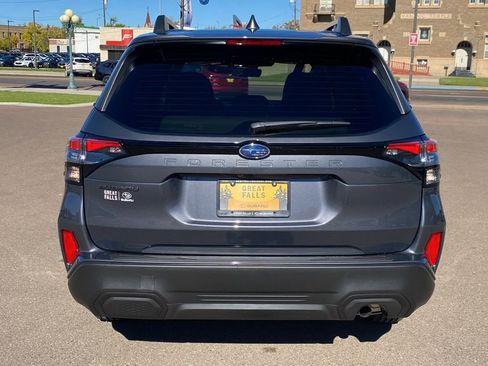 Used 2025 Subaru Forester Premium image 6