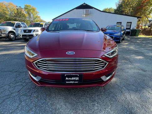 Used 2018 Ford Fusion SE w/ Fusion SE Technology Package image 14
