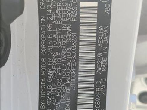 Used 2025 Toyota Corolla LE image 27