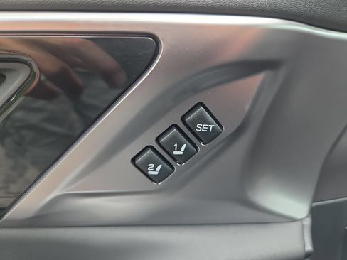 Certified 2024 Subaru Outback Limited AWD/4WD image 18