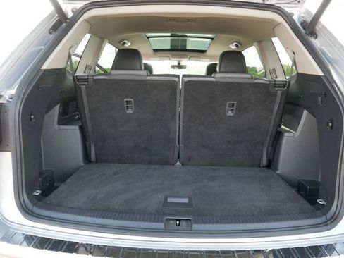 Certified 2022 Volkswagen Atlas SE w/ Panoramic Sunroof Package AWD/4WD image 18