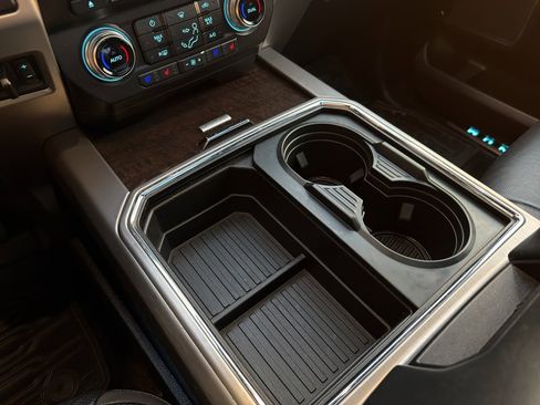 Used 2017 Ford F350 Platinum w/ Platinum Ultimate Package image 39