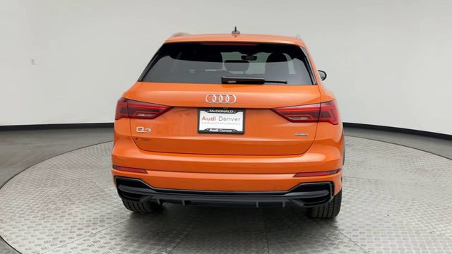 Used 2020 Audi Q3 2.0T Premium Plus w/ Premium Plus Package AWD/4WD image 3