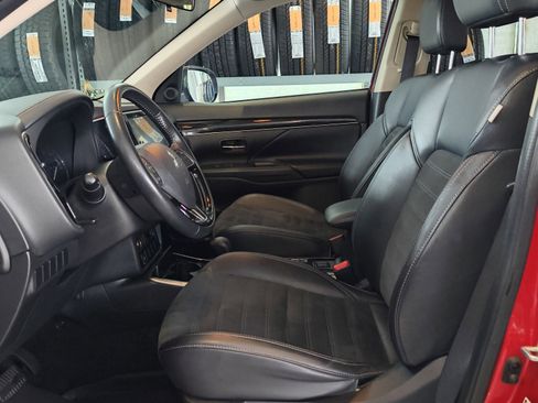 Used 2019 Mitsubishi Outlander ES image 20
