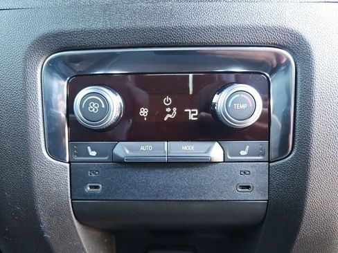 New 2026 GMC Yukon XL Elevation image 21