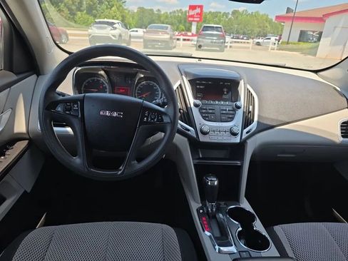 Used 2017 GMC Terrain SLE FWD image 9