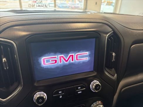 Used 2021 GMC Sierra 2500 AT4 image 28