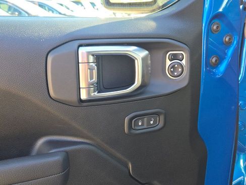 New 2025 Jeep Wrangler Rubicon w/ Xtreme 35 Tire Package image 17