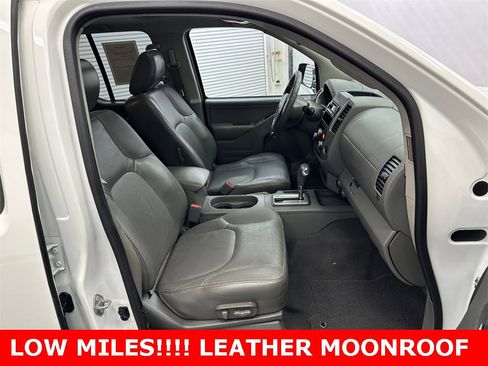 Used 2019 Nissan Frontier SL image 14