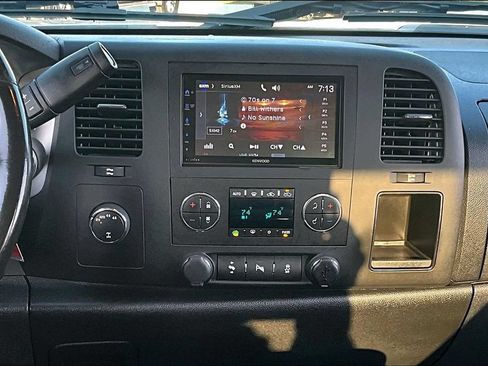 Used 2013 Chevrolet Silverado 1500 LT w/ All-Star Edition AWD/4WD image 6