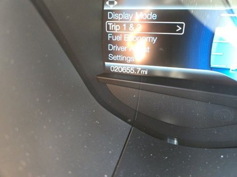 Used 2020 Ford Fusion Titanium image 8