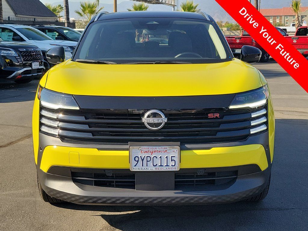Used 2025 Nissan Kicks SR AWD/4WD image 33