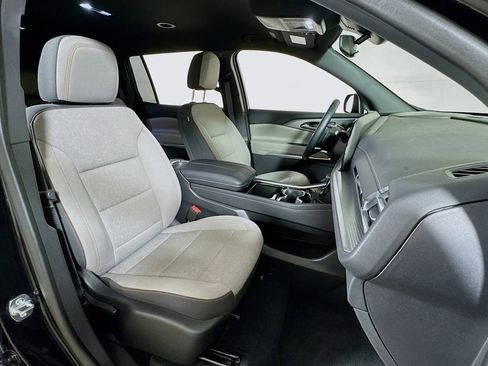 Certified 2025 Chevrolet Traverse LT image 27